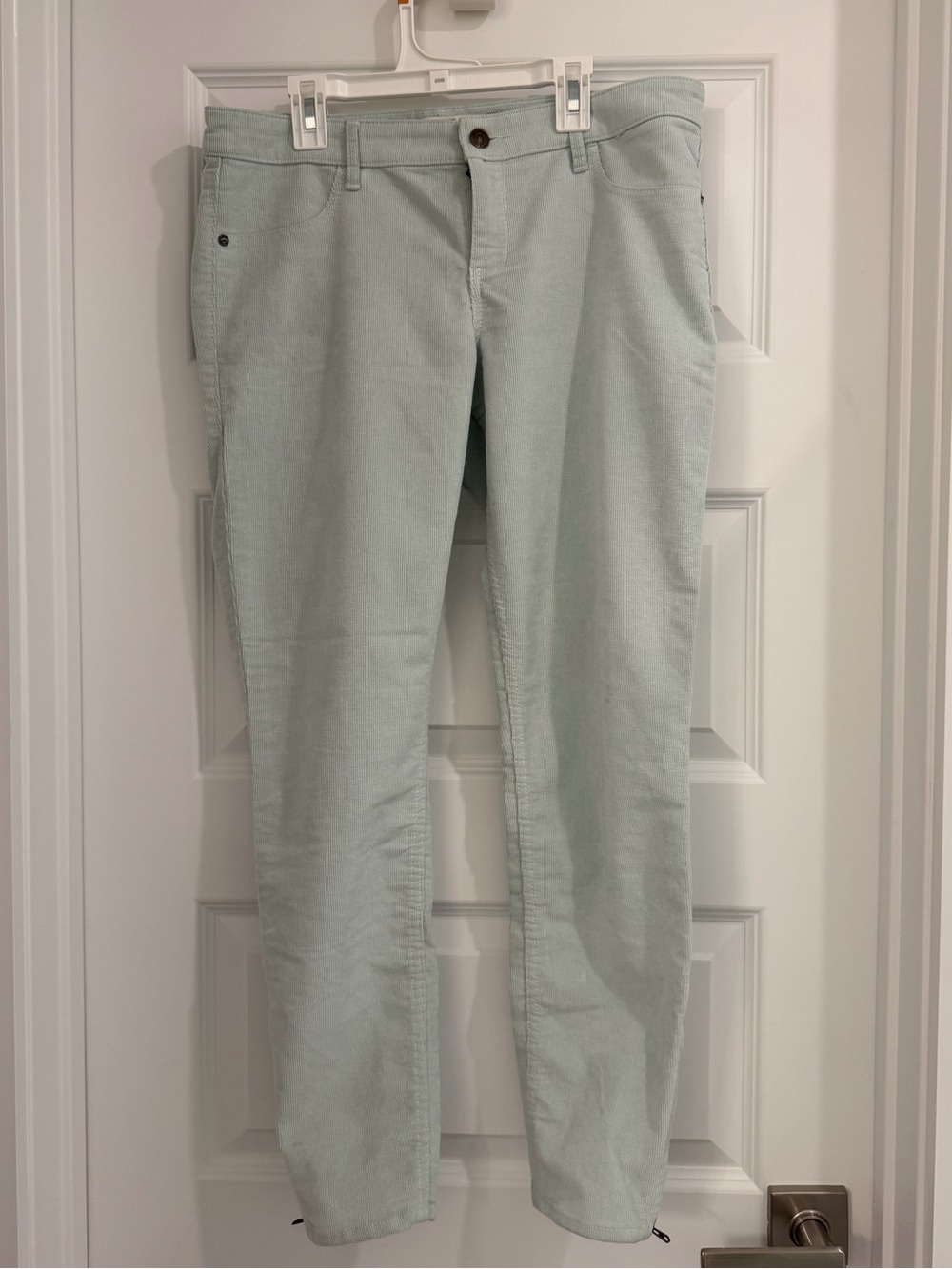 Abercrombie & Fitch Women’s Slim Corduroy Pants in Soft Mint